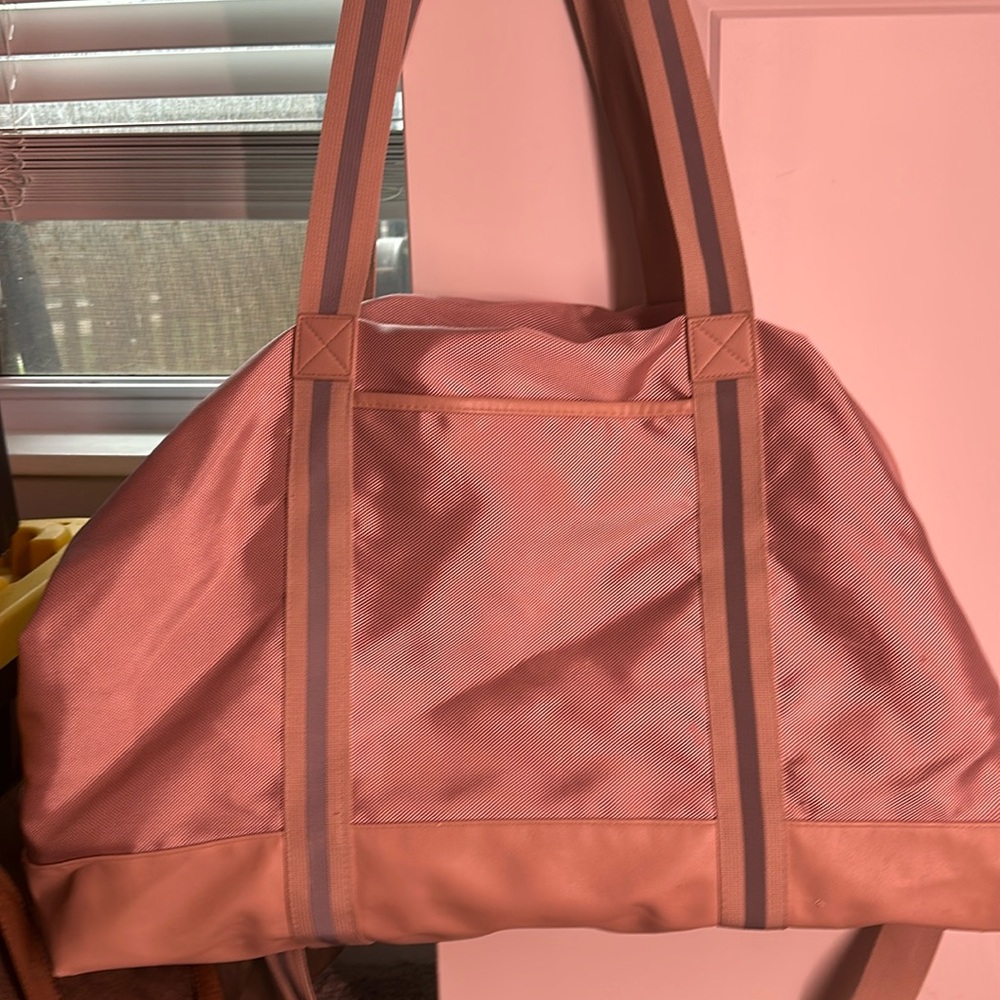 Mossimo supply co large pink duffle bag